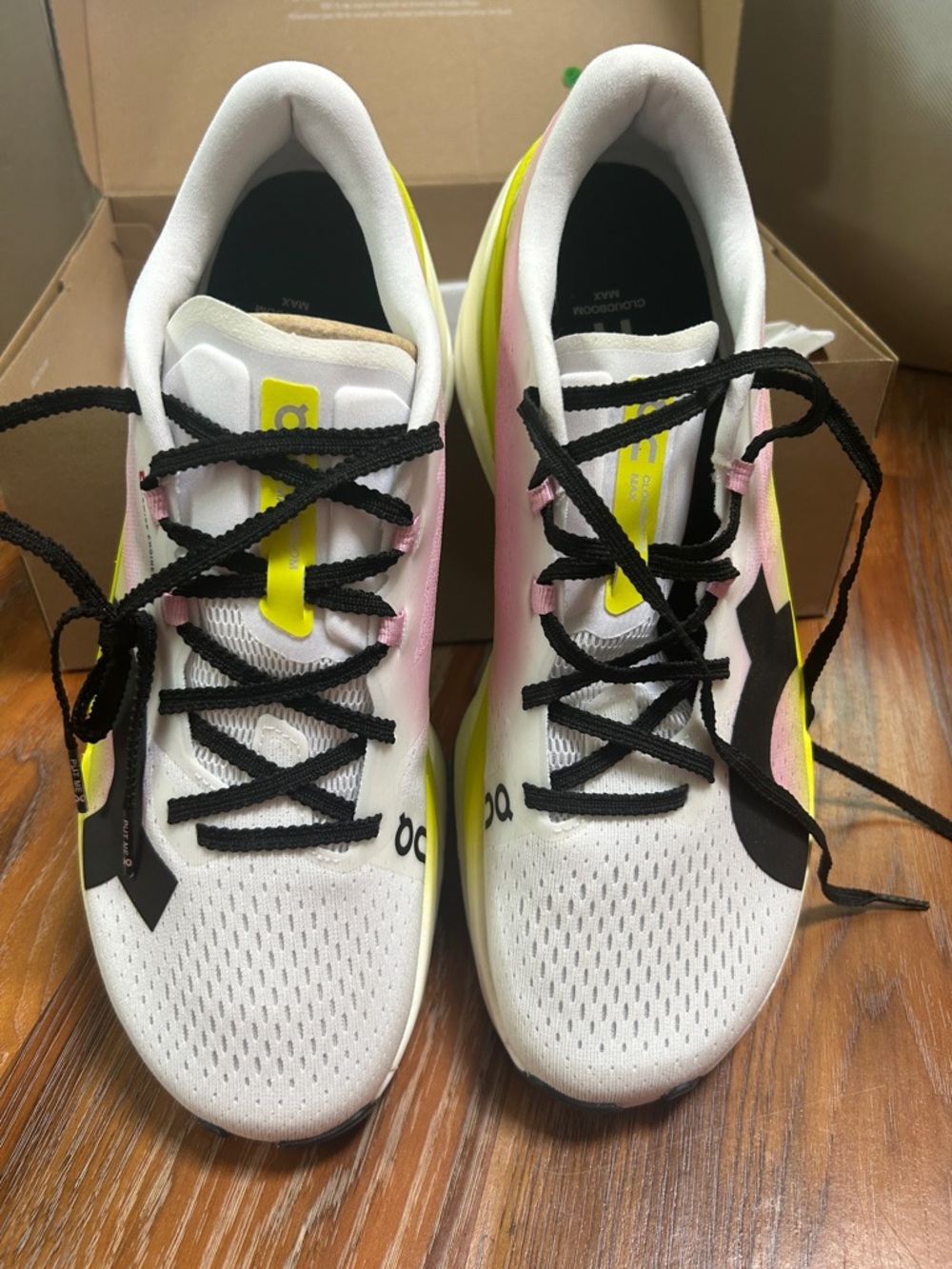 On Running Men’s Cloudboom Max EUC Sz 11